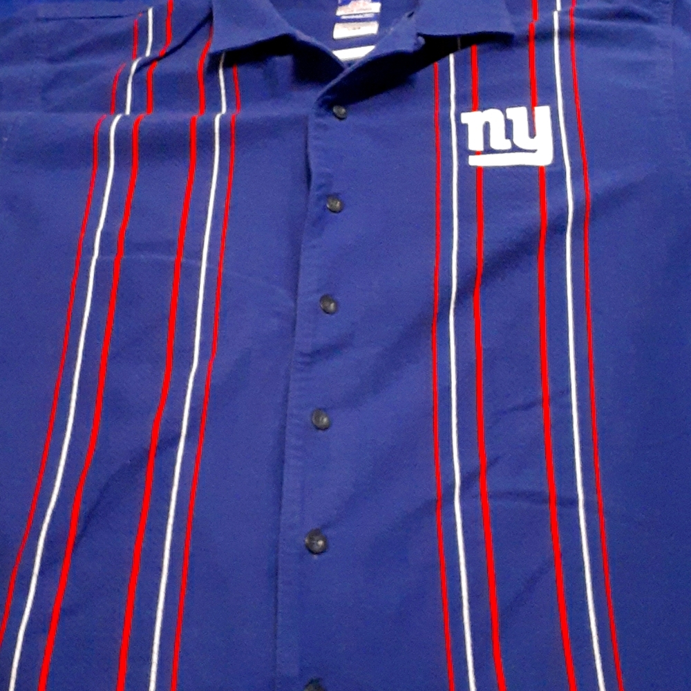 NY Giants Button-up Shirt